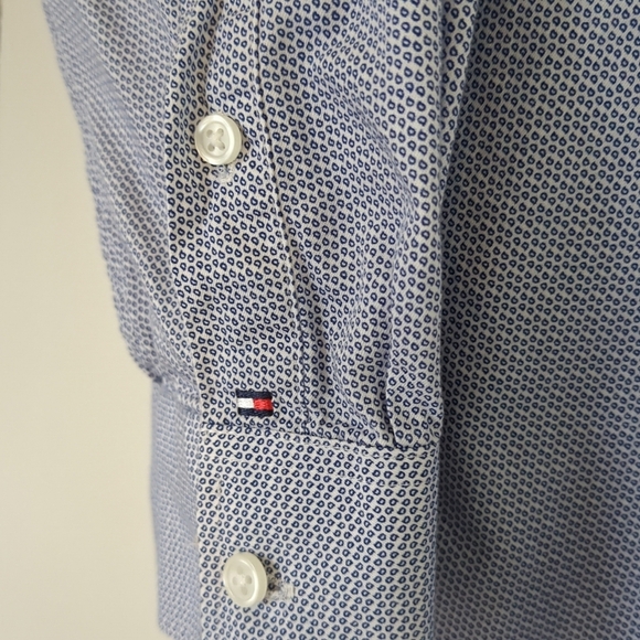 Tommy Hilfiger Shirt Mens XL Button Down Cotton Casual Business Long Sleeve - Picture 4 of 9